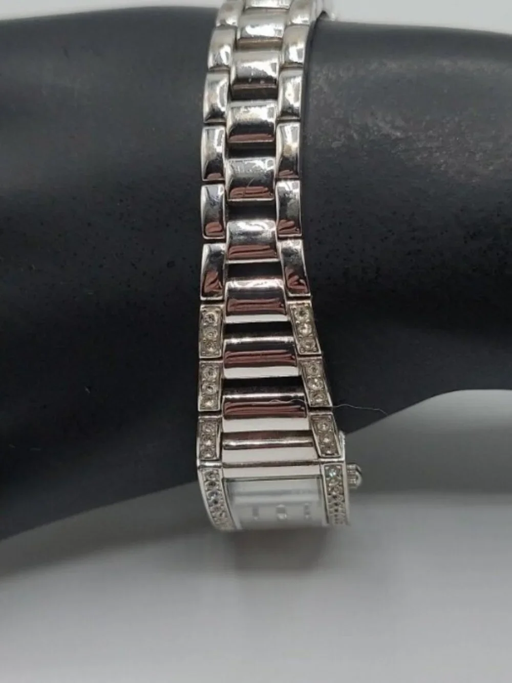 Caravelle By Bulova Ladies Watch A4 18mmPave Rhinestone Mother Of Pearl Face 7